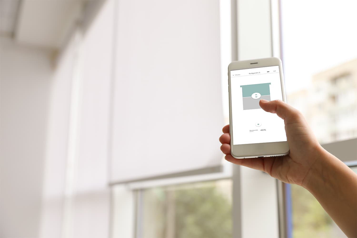 Smart phone display app styrning rullgardiner fjärrstyra smart home